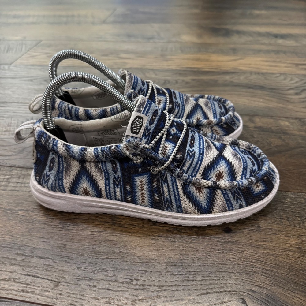 Hey Dude Wally Youth 6 Blue Multi Aztec Southwestern Slip On Loafers Womens 7.5 - Picture 1 of 8